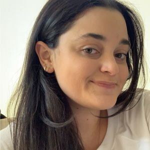 Meet your Posher, Becca